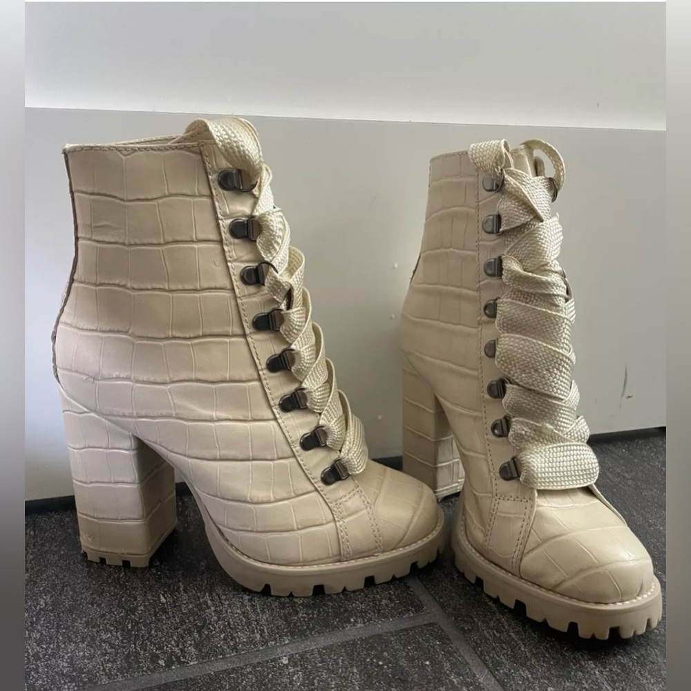 Schutz Zhara Crocodile Embossed Leather Block Heel Combat Booties 6